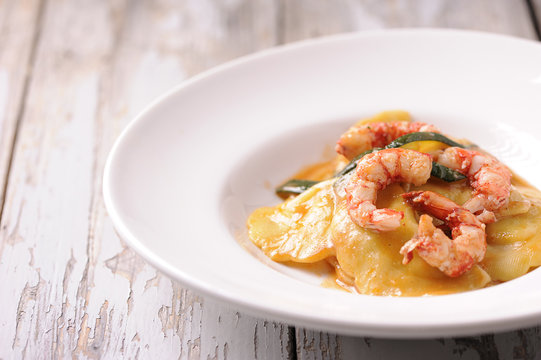 Italian ravioli and shrimp starter