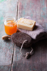 Honey spa setting