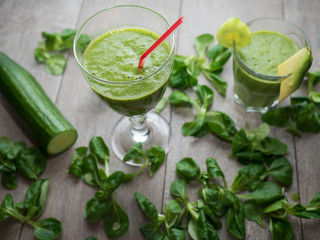 fresh green smoothies