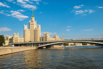 Fototapeta na wymiar View of Kotelnicheskaya Embankment and Moscow River