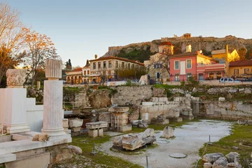 Gordijnen Remains of the Hadrian's Library in Athens, Greece. © milangonda