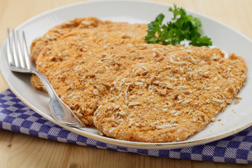 Paniertes Hähnchenschnitzel, ungebraten