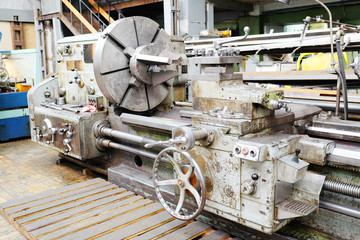 image lathe machine in a workshop