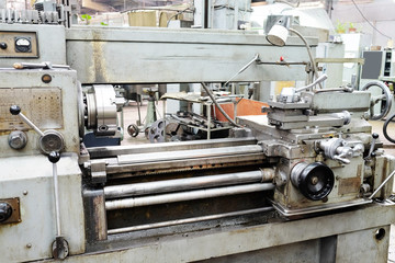 image lathe machine in a workshop