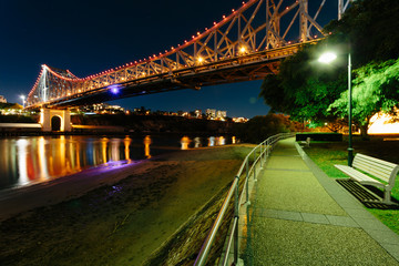 Fototapeta na wymiar Story Bridge at night