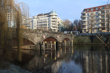 Partie an der Moabiter Brücke in Berlin