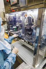 Operator work on infusion pharmaceutical industry