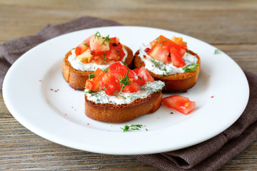 Bruschetta with tomato and cheese