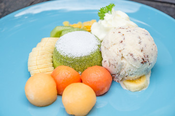 green tea lava with ice cream