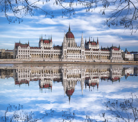 Fototapeta premium Budapest with parliament against Danube river in Hungary