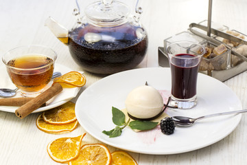 cream dessert