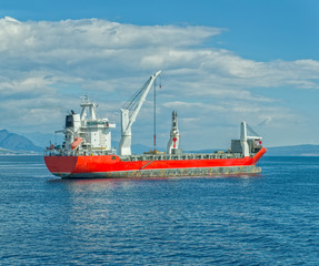 Large heavy lift ship
