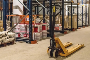 Manual forklift pallet stacker truck equipment