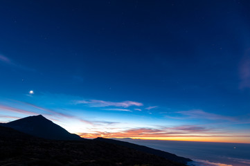 Obraz na płótnie Canvas Sonnenuntergang im Teide Nationalpark auf Teneriffa
