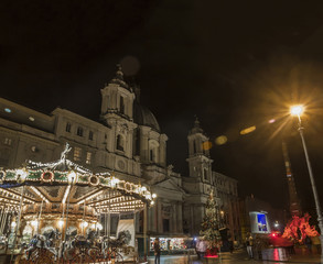 Fototapeta na wymiar navona square baroque roma by night romantic atmosphere