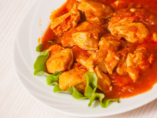 chicken breast with fresh tomato sauce