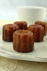 cannelés de bordeaux