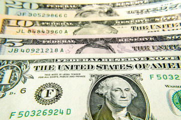 Viele Dollarscheine &uuml;bereinander