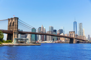 Brooklyn Bridge en Manhattan skyline New York