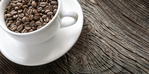 Tasse mitt Kaffebohnen, Tonung