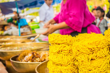 Crispy noodles are stacked