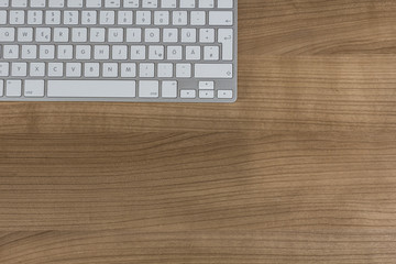 modern keyboard on a desktop © kunertus
