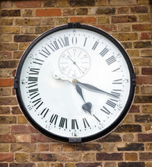 Fototapeta na wymiar Old Clock