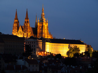 Fototapeta na wymiar Prague Castle by night