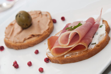toasts au jambon italien 