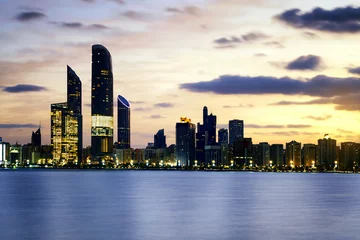Rolgordijnen Skyline van Abu Dhabi © beatrice prève