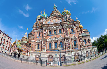 Fototapeta na wymiar The Church of the Savior on Spilled Blood is one of the main sig