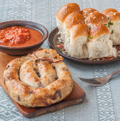 Ring homemade sausage and buns with garlic