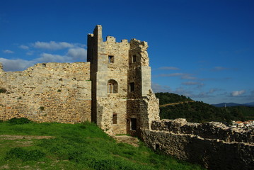 Le château féodal d'Hyères.