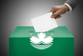 Ballot box painted into national flag colors - Macau