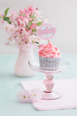Baby shower cupcake