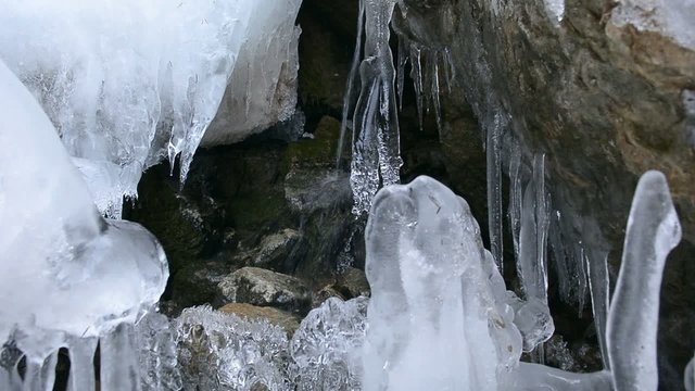 buzların erimesi ile oluşan güzellikler