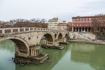Fototapeta na wymiar bridge over Tiber river in Rome, Italy