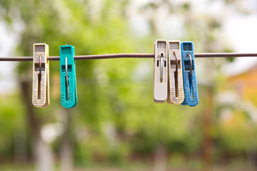 clothes pin color