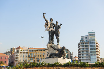 Obraz premium Pomnik na „Place des Martyrs” w Bejrucie w Libanie