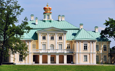 Fototapeta na wymiar Oranienbaum park, Saint Petersburg