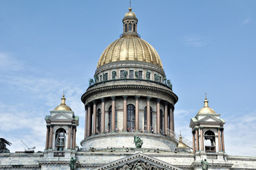 Fototapeta na wymiar Saint Isaac's Cathedral in St. Petersburg in summer