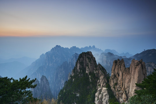 Mount Huangshan © lujing