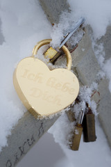 Love padlock saying "Ich Liebe Dich" - german