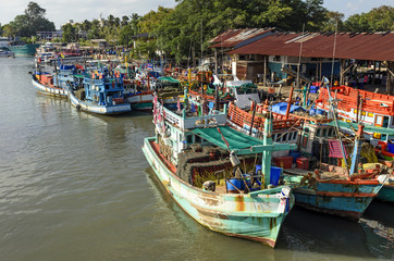 Fototapeta na wymiar Fishing boat at pier in phuket, Thailand