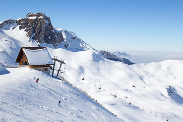 Fototapeta na wymiar Winter in alps