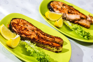 Grilled Salmon with Fresh Salad Leaf and lemon