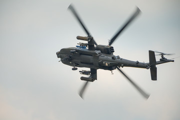 Apache attack helicopter © fotogenix