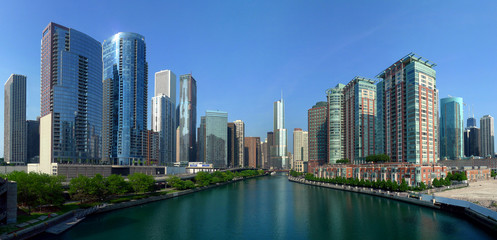 Fototapeta na wymiar Chicago river with skyscrapers - USA