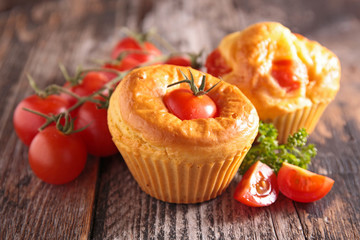tomato muffin