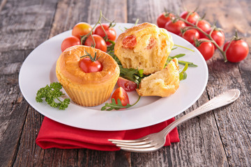 tomato muffin